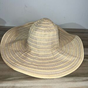 August Hat Company Sun Cap Women Tan And Gold Metallic Wide Brim Packable Floppy